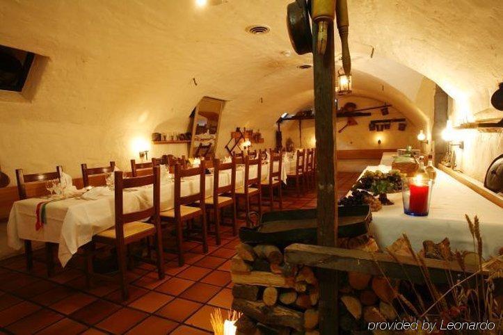 Hotel & Restaurant Sternen Muri Bei Bern Restoran fotoğraf